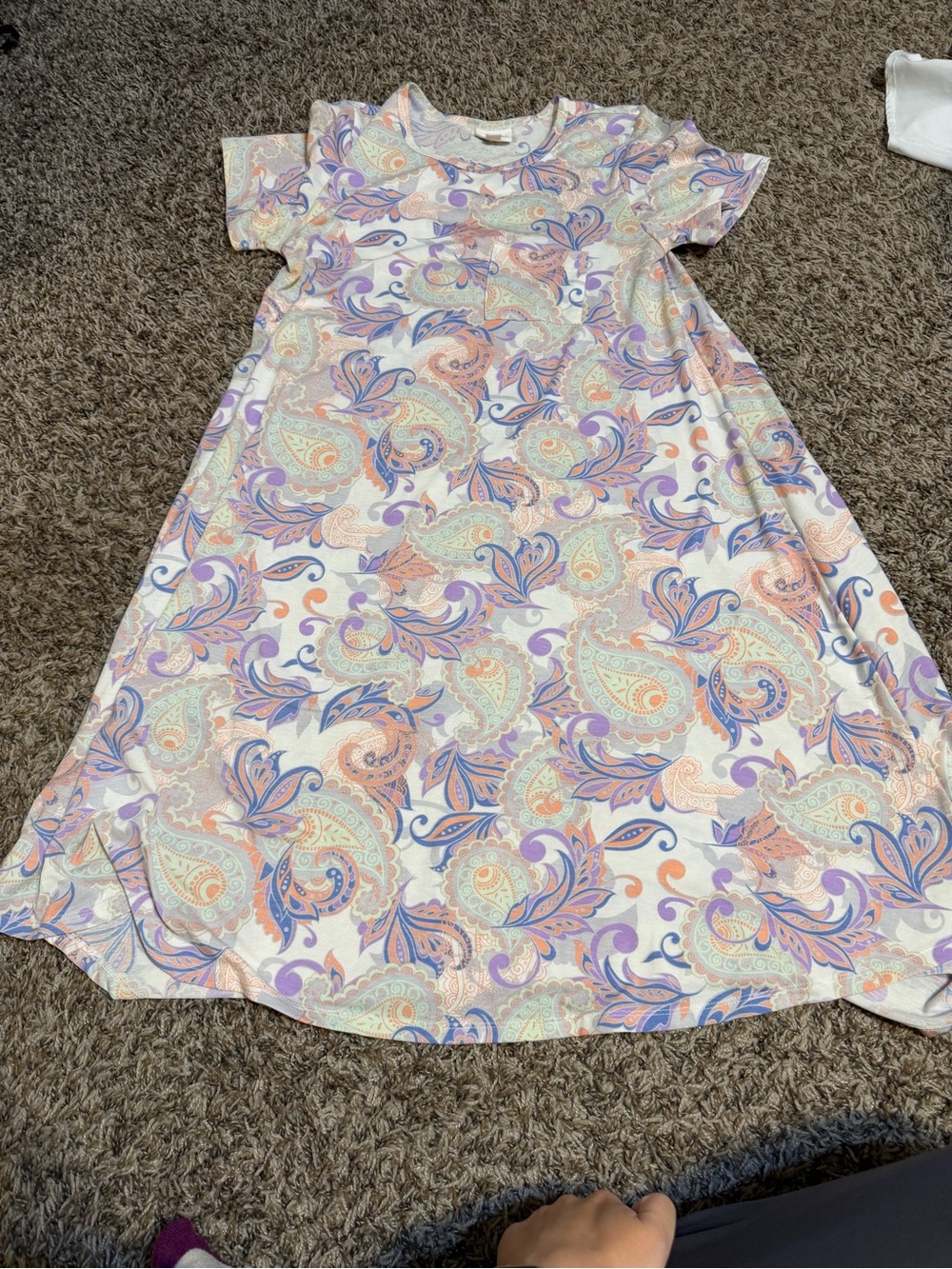 Women’s Lularoe Carly paisley pattern dress. Size xs